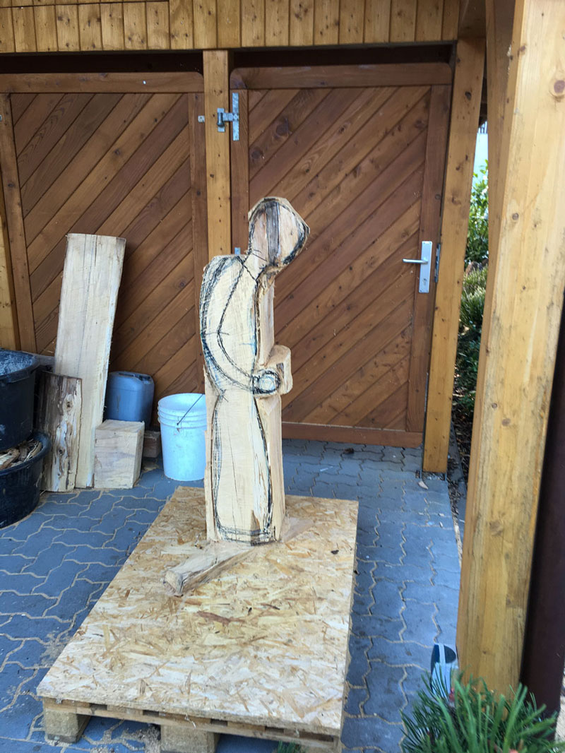 Der Mönch - Holzskulptur Lindenatelier.com